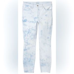 NWT Bleach Wash Uptown Ankle Jeans in SIZE 10